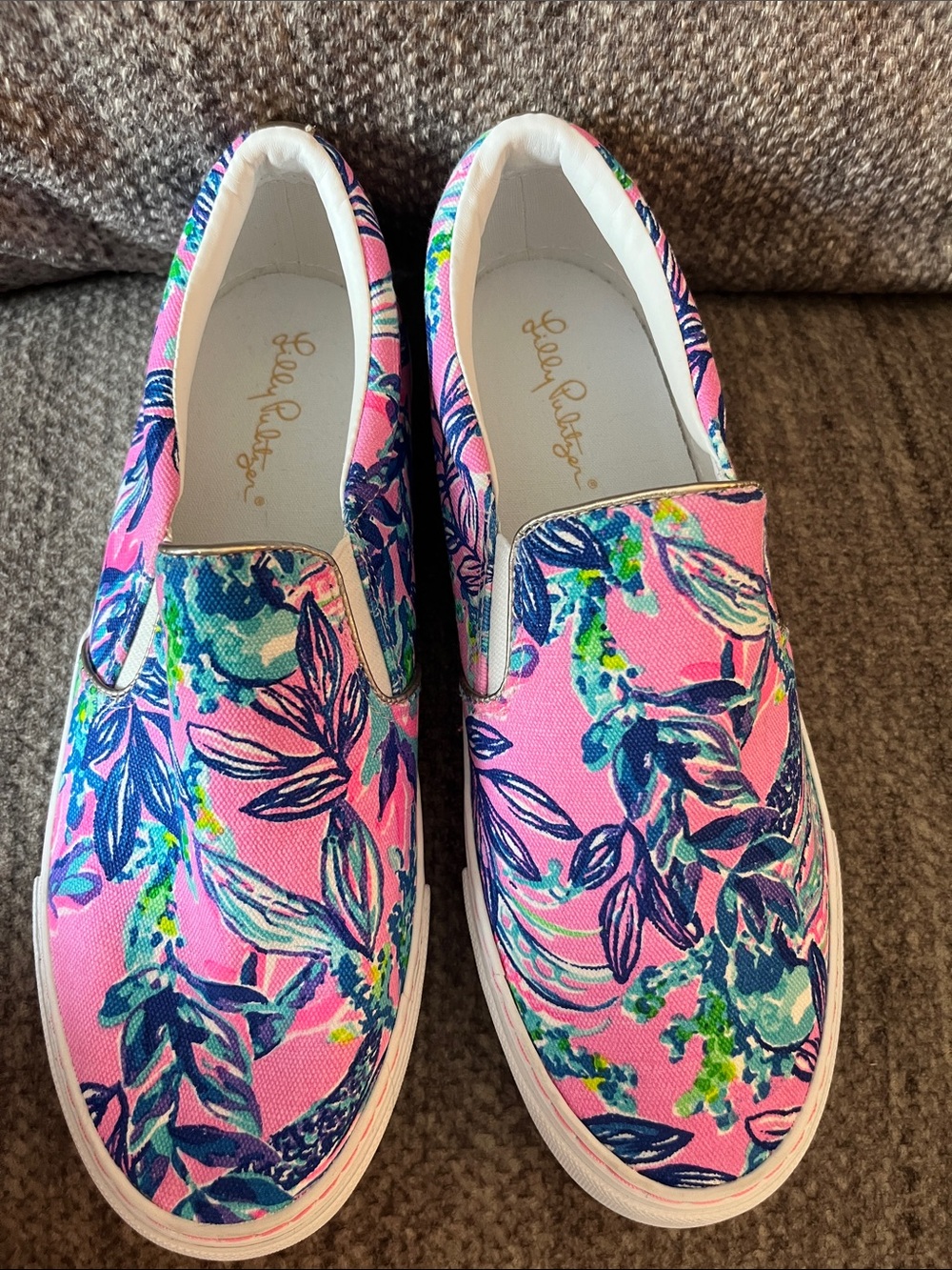 Lilly Pulitzer Pink Tropical Slip-On Sneakers Women’s Size 8 M like New